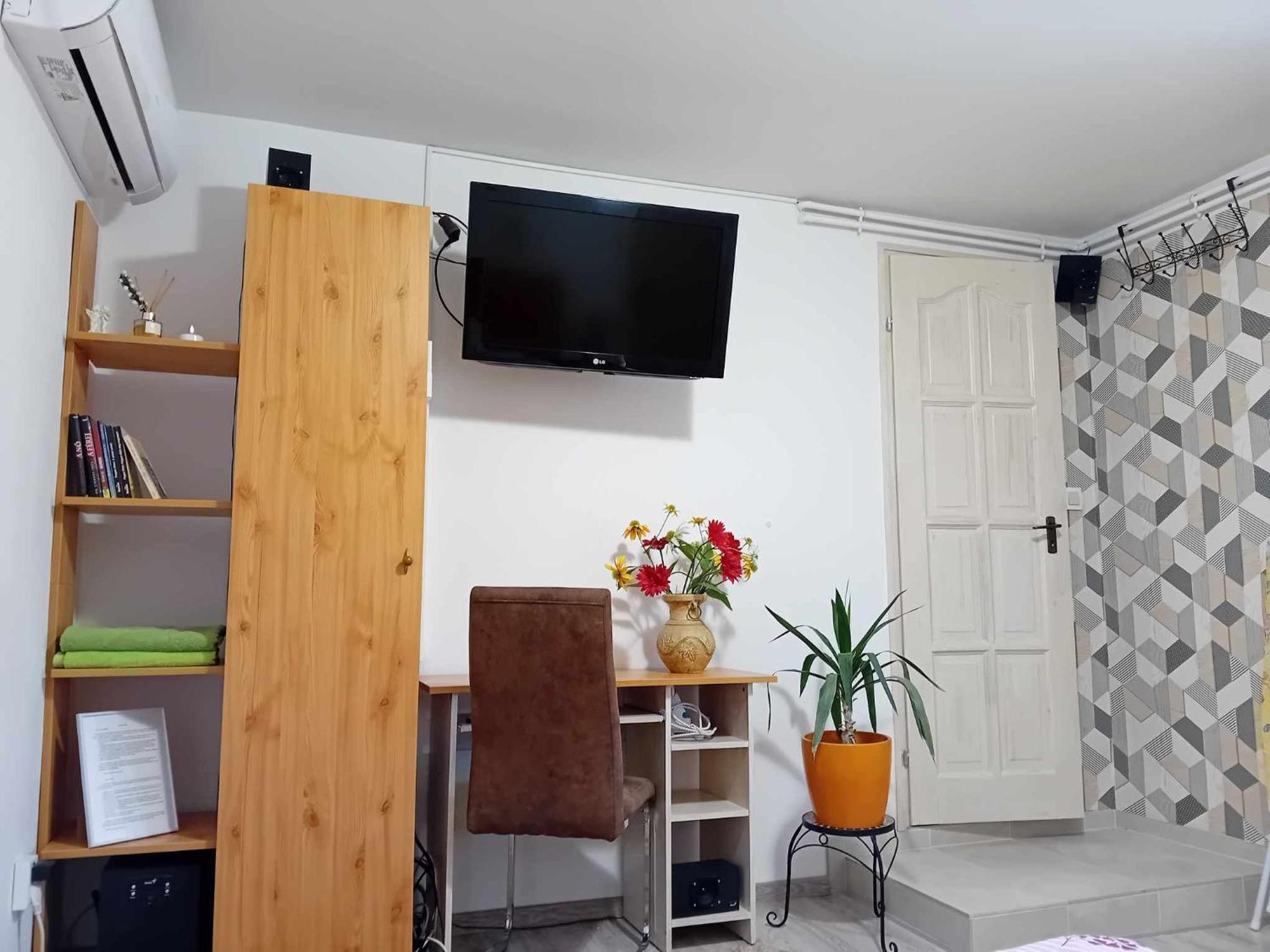 Edi Apartman Вечеш Екстериор снимка